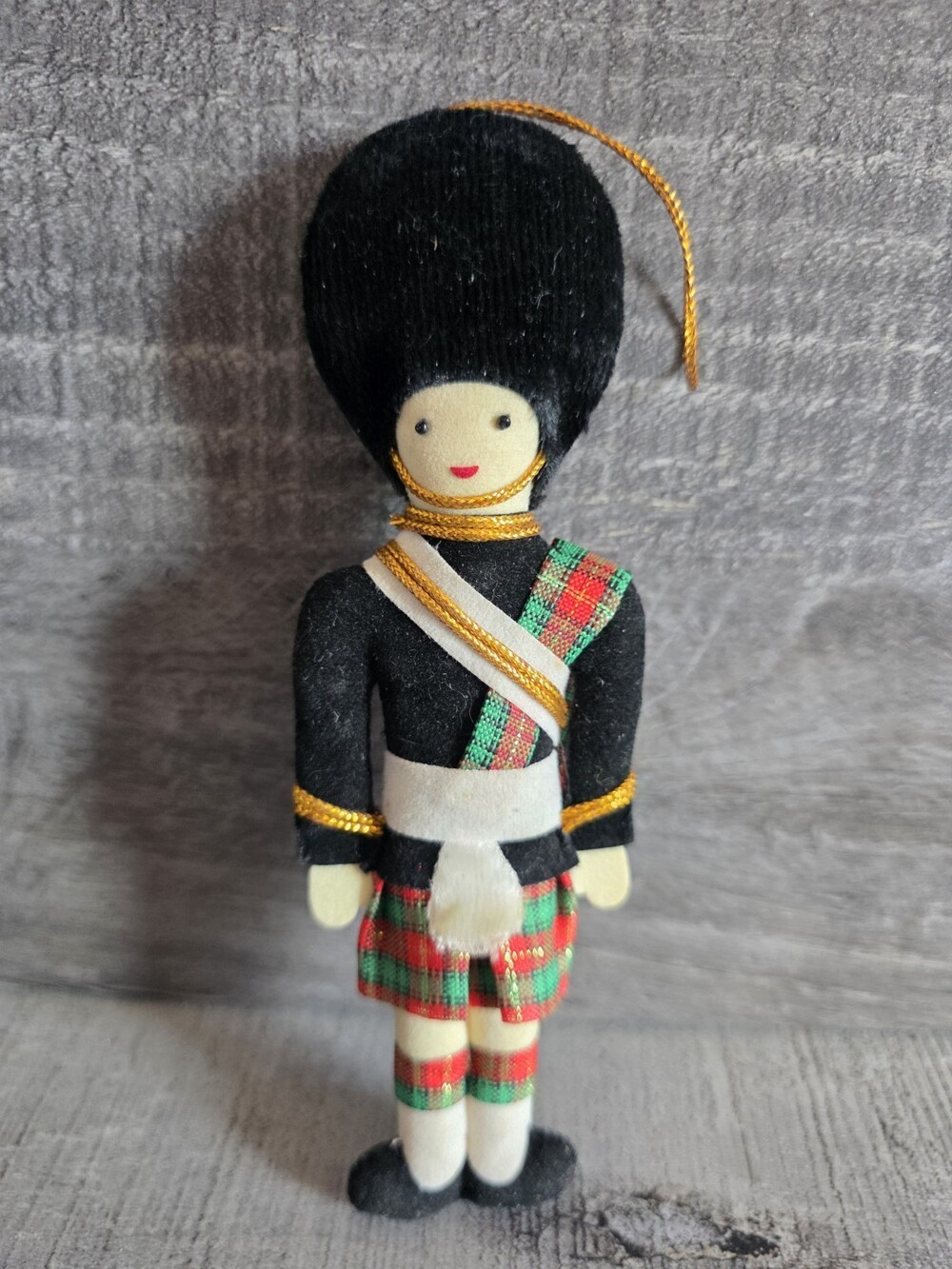 Vtg Felt Tartan Plaid Bearskin Scots Scottish Guard Doll Christmas Ornament g24c